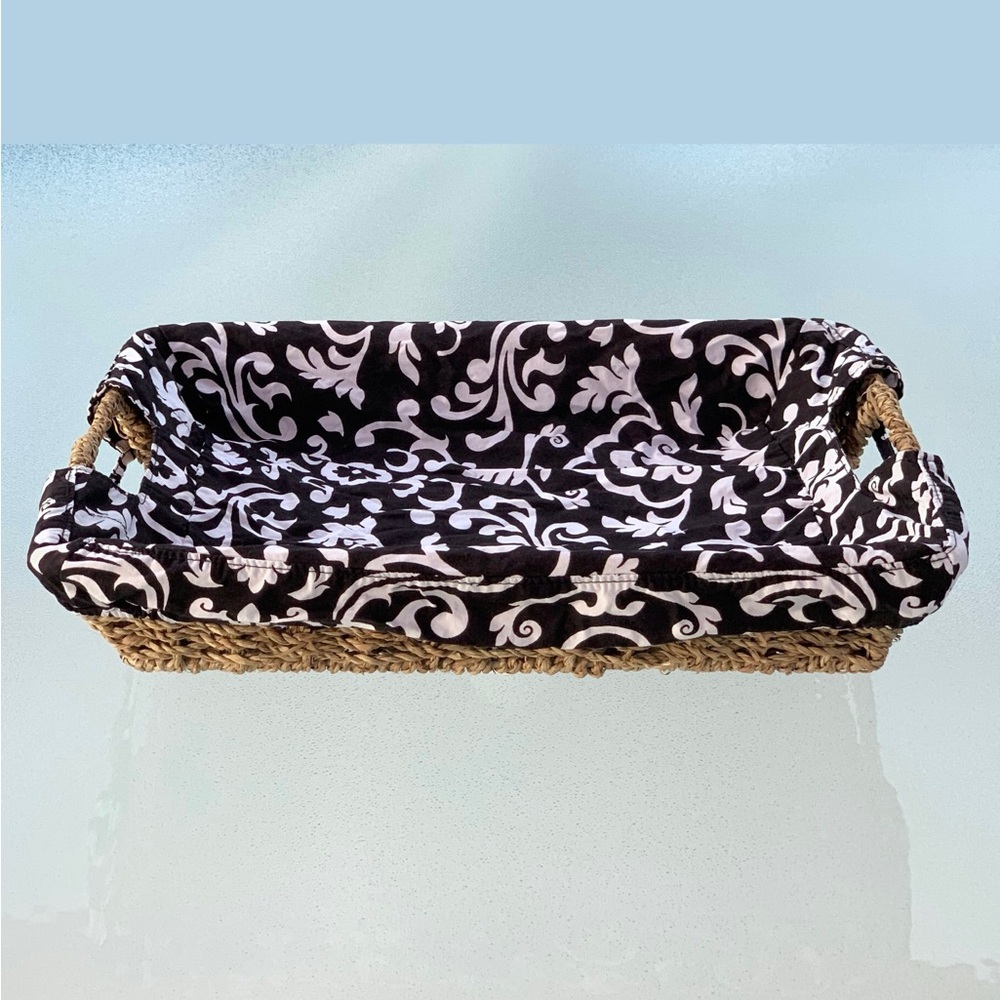 Thirty-One Damask Pattern Rectangle Basket Liner and Seagrass Basket